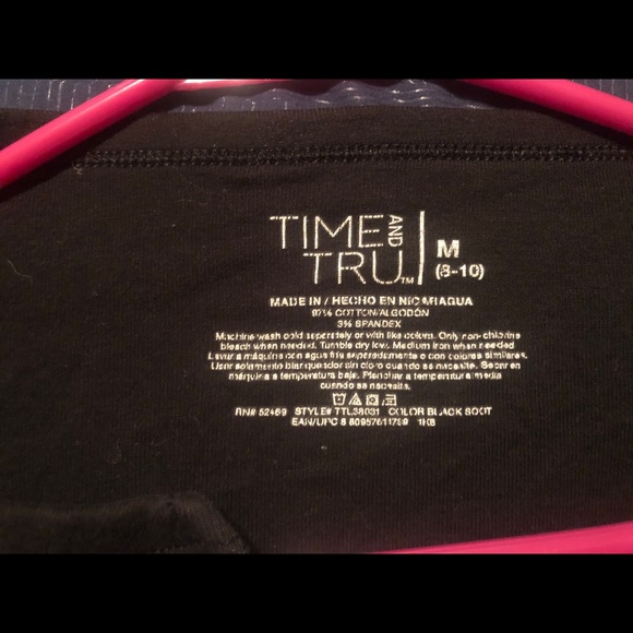 Time and Tru Black long sleeve wide v neck shirt - Picture 2 of 3